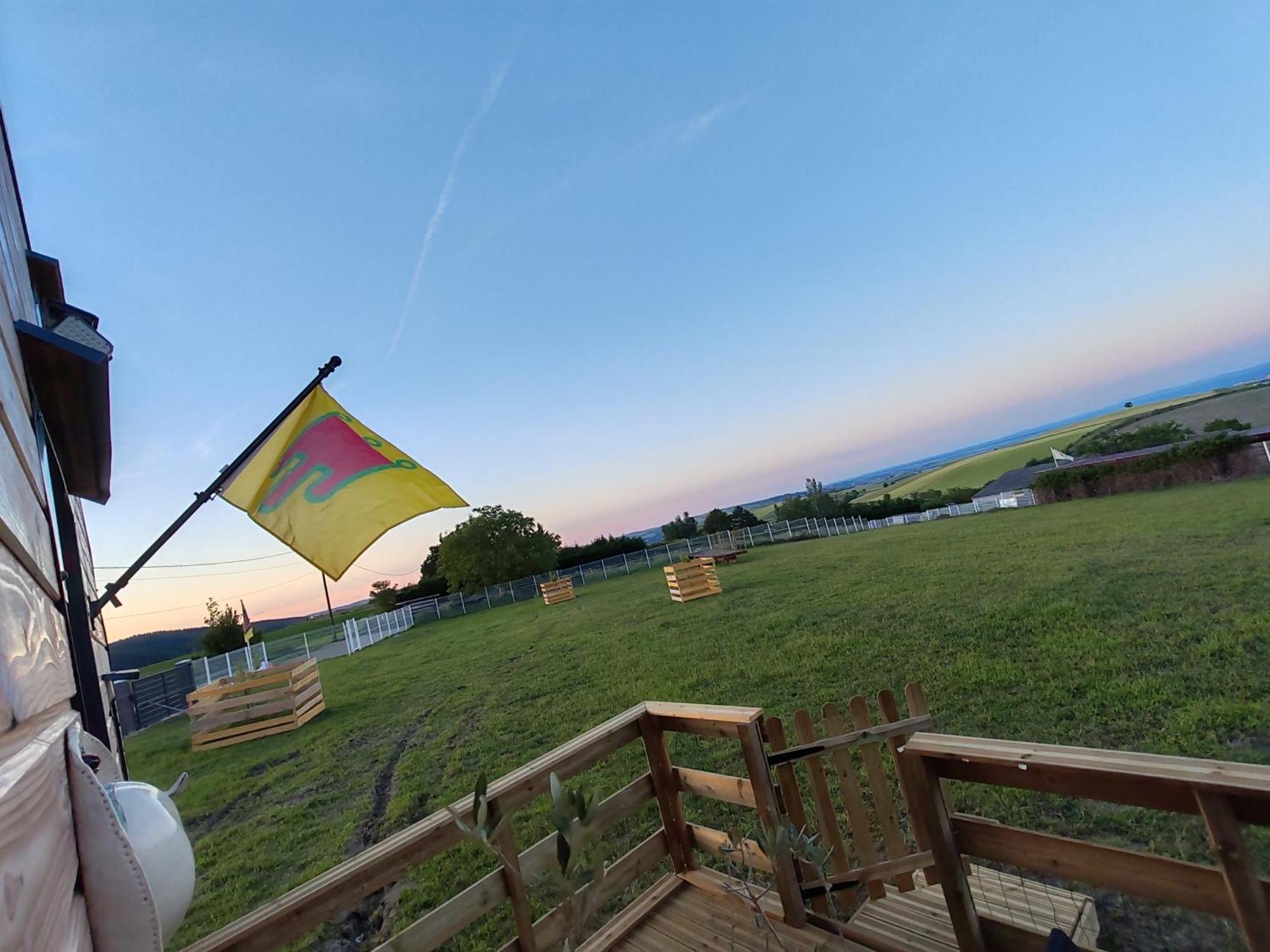 Willa Tiny House Des Bougnats Teilhede Zewnętrze zdjęcie
